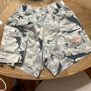 Aftco 5.5” fishing shorts in brand new condition